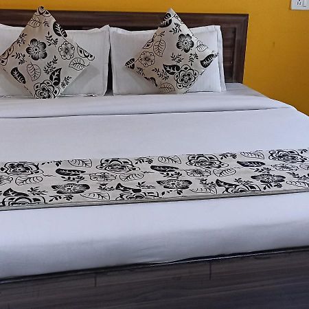 Hotel Suraj Ришикеш Экстерьер фото